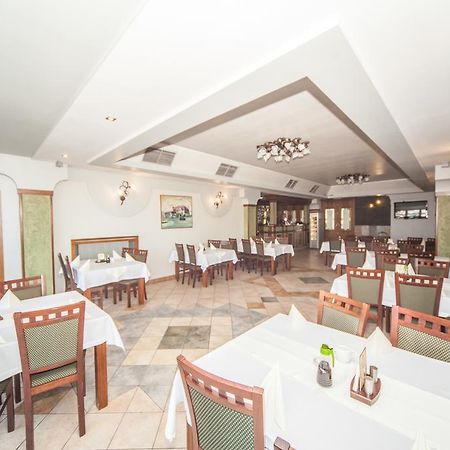 Hotel Ada Wiekszyce Kültér fotó