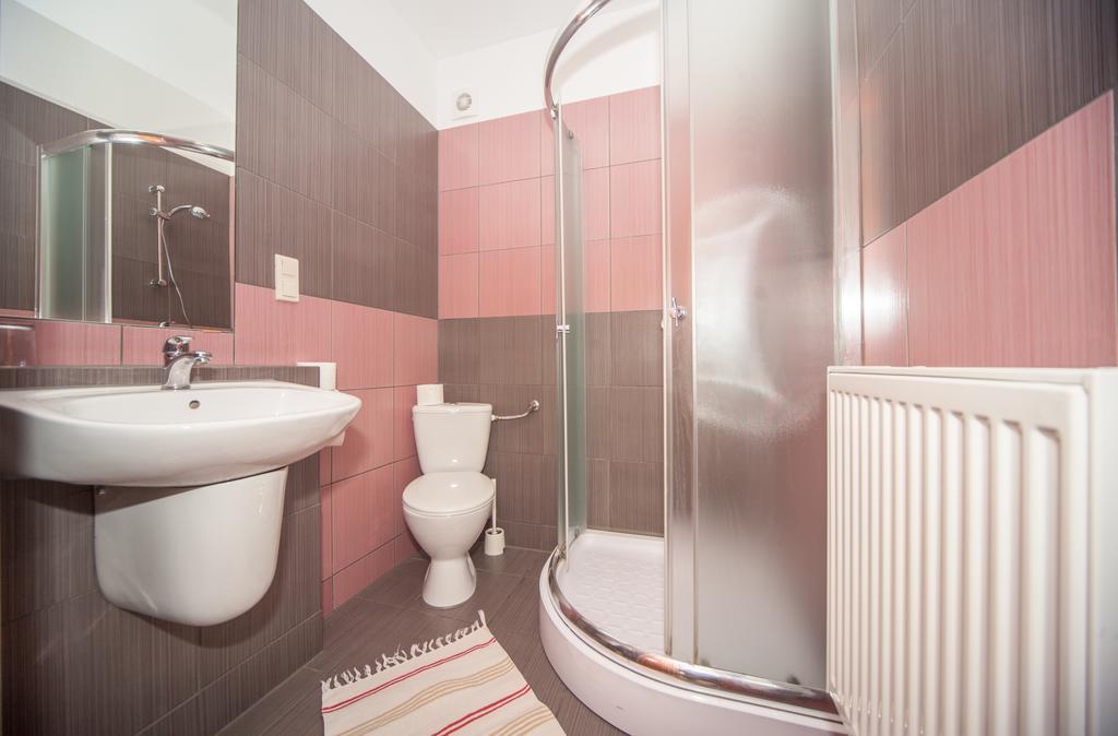 Hotel Ada Wiekszyce Kültér fotó