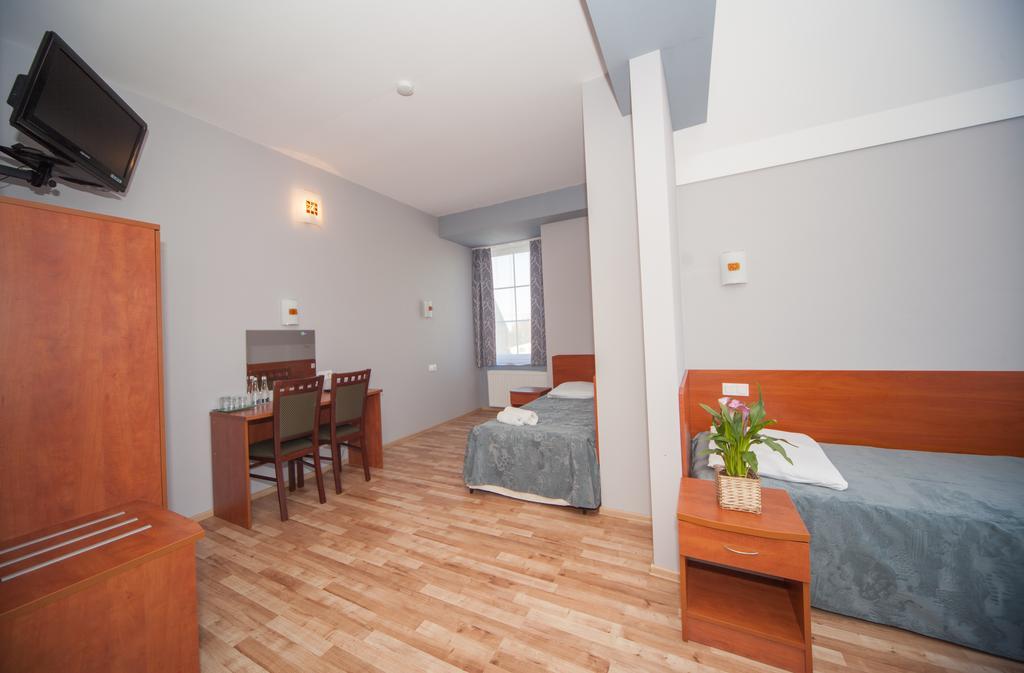Hotel Ada Wiekszyce Kültér fotó